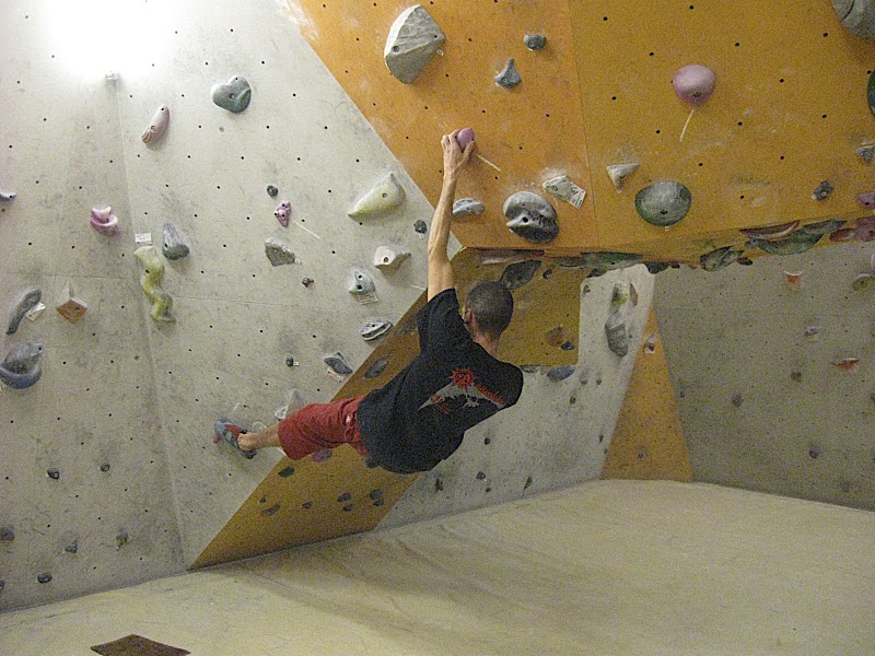 Toscoclimb - Climbing - Arrampicare - free climbing in Italy and tuscany --  Calendario eventi